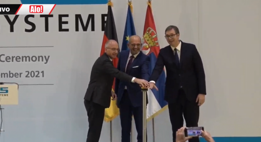 VUČIĆ IZNEO VELIKE PLANOVE Vojvodina mora da uhvati korak sa Beogradom