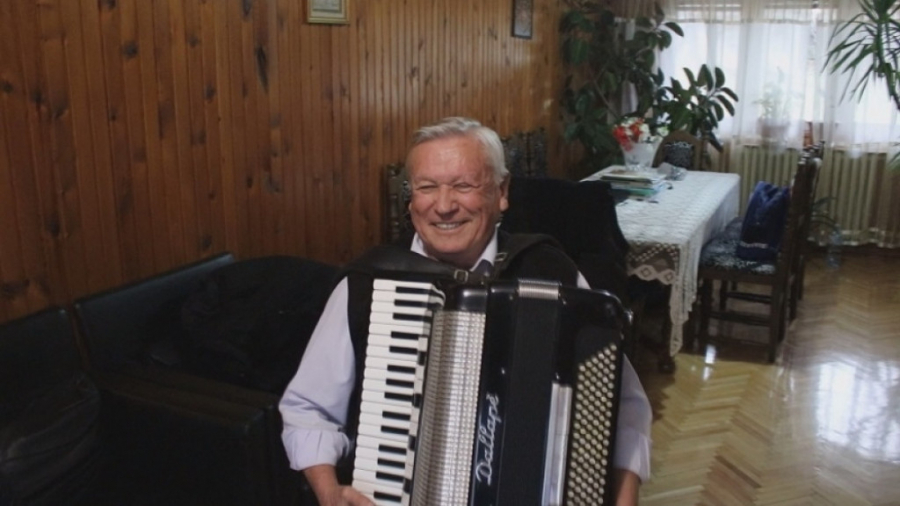 PRIČALO SE DA GA JE UDARIO GROM! Poznati pevač otkrio najveću laž o sebi, a doživeo je i ovu strahotu koju nikada neće moći da zaboravi!