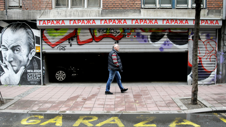 NAJNOVJI TREND U BEOGRADU! GARAŽE KUPUJU I ONI BEZ KOLA Koštaju do 20.000 evra i donose sjajnu zaradu!