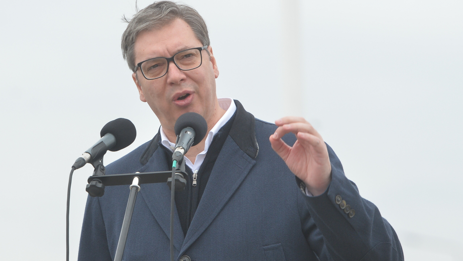 GOSPODIN ČOVEK! Vučić o uvredama na račun Marinike Tepić: APSOLUTNO OSUĐUJEM svakoga ko je vređa na nacionalnoj osnovi! Ja Rumune obožavam