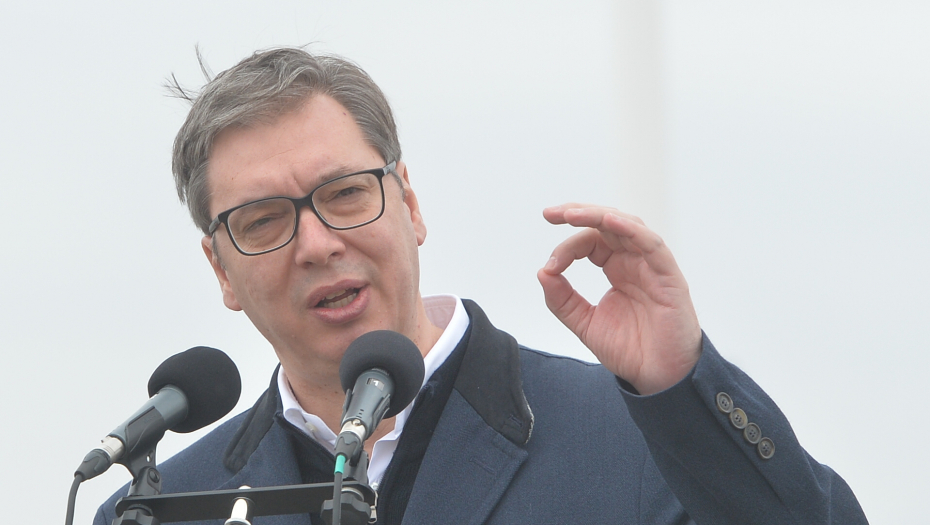 MOŽETE DA ME UBIJETE, ALI... Vučić nepokolobeljiv: Ne podilazim ulici!