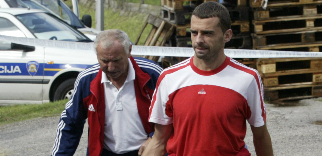 ALBANAC KOJI JE UMALO POSTAO HEROJ ZVEZDE, NADAL HTEO DA GA BIJE! Gde je nestao bivši reprezentativac Jugoslavije koji je prodavao cigare da bi preživeo? (FOTO)