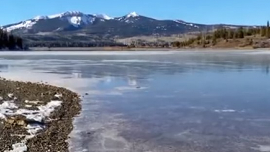 IZ ZALEĐENOG JEZERA ČUJU SE JEZIVI VAPAJI: Evo kako "stručnjaci" objašnjavaju ovaj fenomen, poslušajte audio i ocenite šta to vrišti (VIDEO)