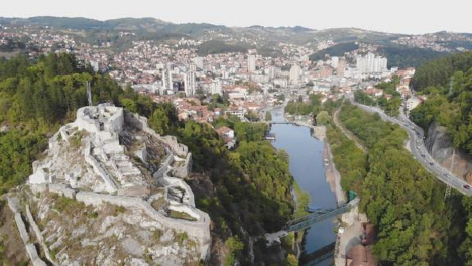 DRAMA U UŽICU, LJUDI ZAČULI VAPAJE Iz studene Đetinje devojčicu i njenog druga spasile neustrašive žene!