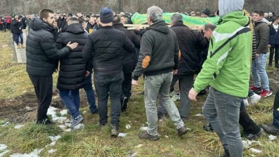 NEOPISIVA ŽALOST Sahranjena četvorica mladića iz Novog Pazara (FOTO)