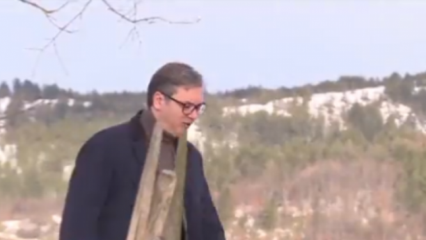 NAJVEĆI KOMPLIMENT OD OPOZICIONOG MEDIJA! Vučić kao Deda Mraz, saslušaće sve želje i ispuniti ih! (VIDEO)