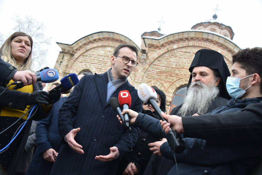 PETKOVIĆ U GRAČANICI POSLAO SNAŽNU PORUKU SRPSKOM NARODU Naša osnovna misija na KiM je da se borimo za život u slobodi!