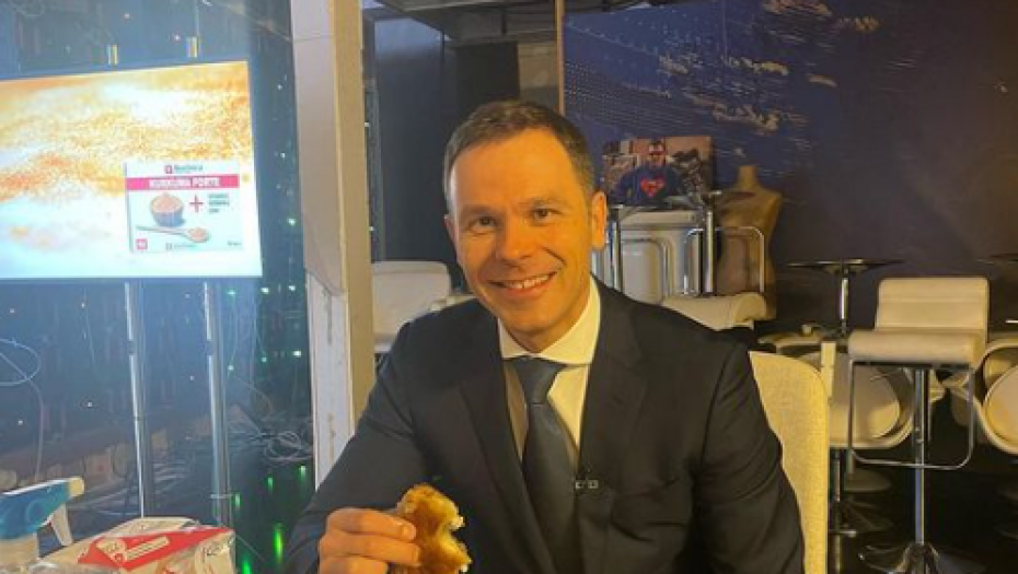 MINISTAR MALI ODUŠEVLJEN Hvala, Stevo, odličan je burek! (FOTO)