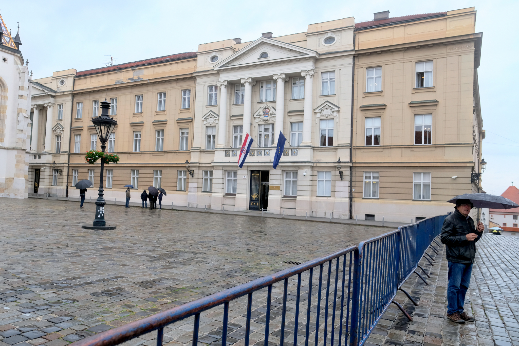 SKANDALOZAN ZAHTEV STIGAO IZ ZAGREBA: Hrvati traže da  im platimo što su nam oteli imovinu?!