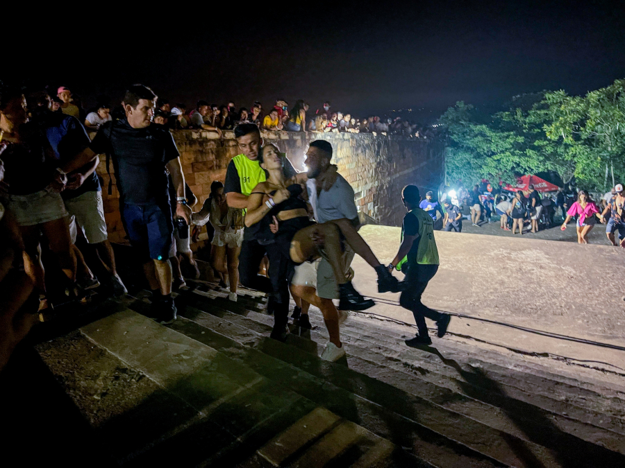 UZNEMIRIJUĆE SCENE! Isplivala prva fotografija ubijene žene fudbalera! (FOTO)