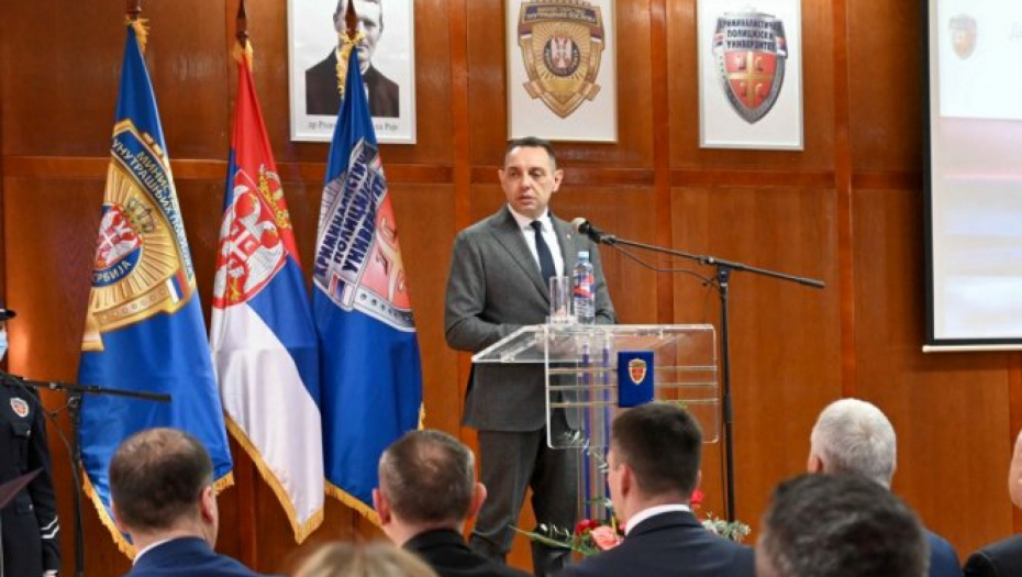 MINISTAR POLICIJE NA PROSLAVI DANA KPU Ukazano poverenje, obrazovanje i ulaganje države u vas je cilj da jednoga dana to sve opravdate