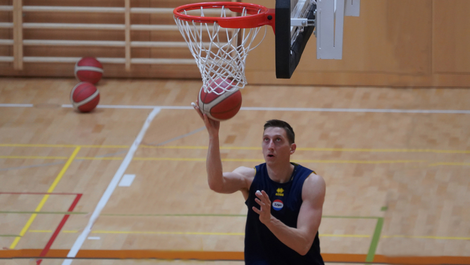 SRBIN KOJI JE ZALUDEO ŠVAJCARSKU Osvajao titule u Sloveniji i Poljskoj, a sada želi novi trofej! (FOTO)