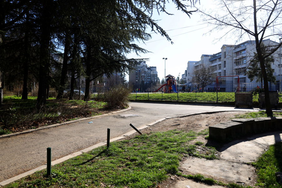 NAVIJAČI GA IZBOLI PRED DEVOJKOM I DRUGOM Inspektori pregledaju snimke, traže JEDNU STVAR (FOTO)