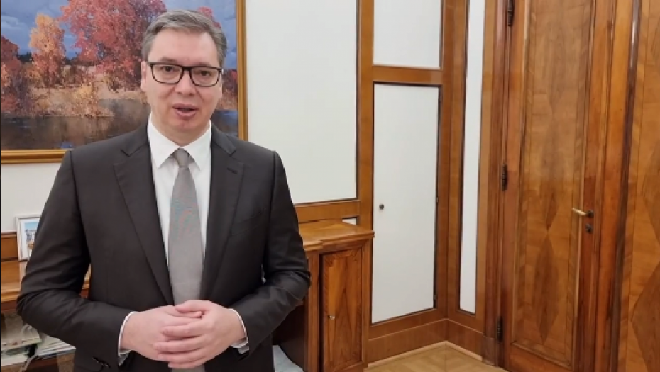 VUČIĆ SE VANREDNO OBRATIO Molim građane da ne nasedaju na provokacije, imamo dovoljno nafte i benzina