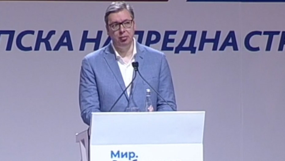 VUČIĆ U NOVOM PAZARU Gledam istraživanja svaki dan, pobedićemo ih! (FOTO/VIDEO)