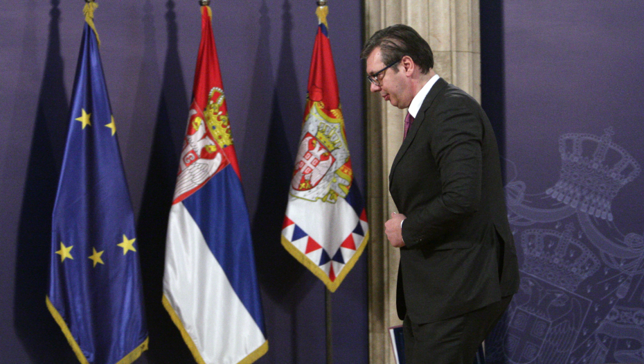 VUČIĆ NAPUSTIO SEDNICU SAVETA ZA NACIONALNU BEZBEDNOST U toku hitne konsultacije sa ambasadorima Kvinte