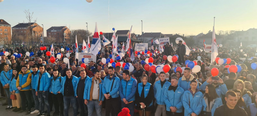 PODRŠKU DAO I ČUVENI FUDBALER Vučić održao veliki miting u Padinskoj Skeli: Narod 3. aprila treba da bira one koji grade, a ne one koji bi da ruše (FOTO/VIDEO))