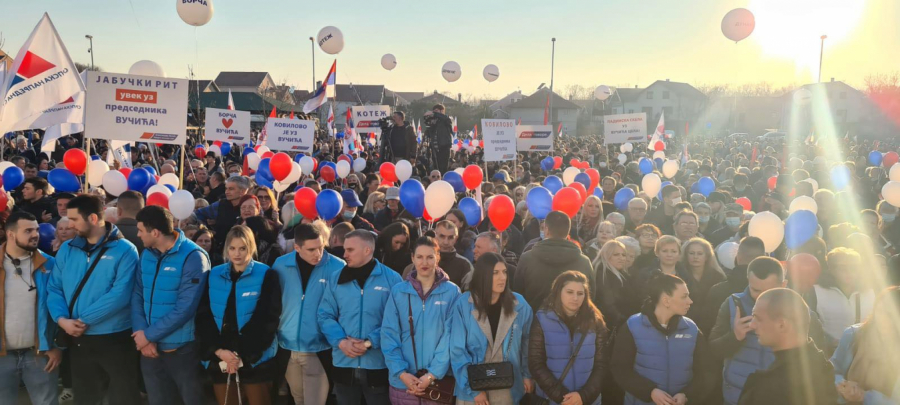 PODRŠKU DAO I ČUVENI FUDBALER Vučić održao veliki miting u Padinskoj Skeli: Narod 3. aprila treba da bira one koji grade, a ne one koji bi da ruše (FOTO/VIDEO))