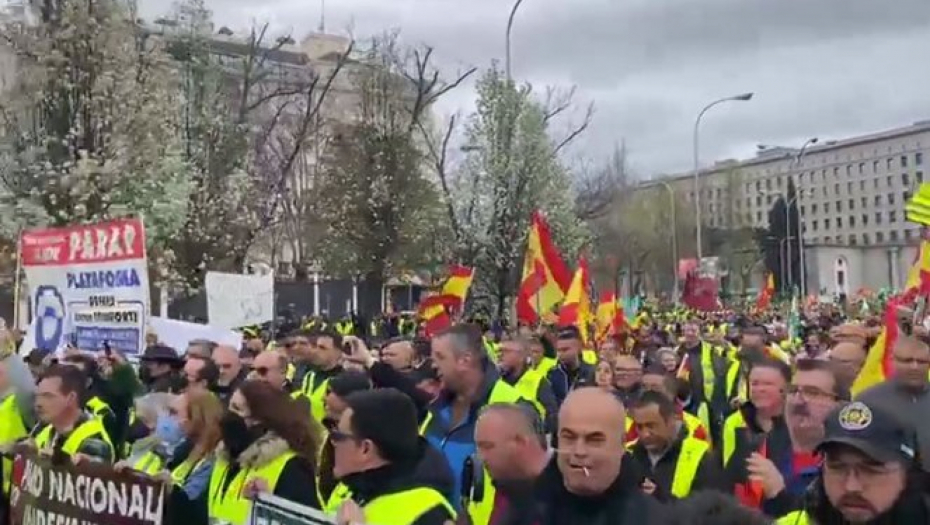 PROTEST U MADRIDU Hiljade ljudi izašlo na ulice zbog poskupljenja goriva!