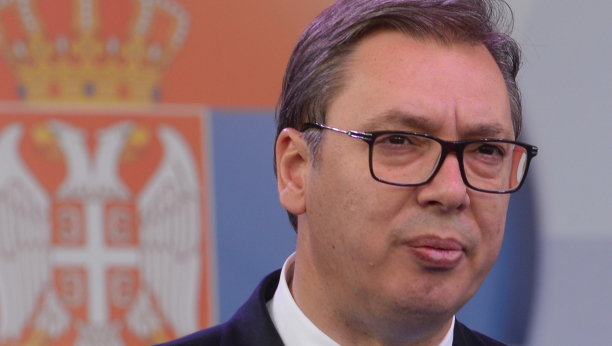 TAKO SE BRANE BOJE SRBIJE! Predsednik Vučić čestitao Andrei Arsović i Lazaru Kovačeviću!