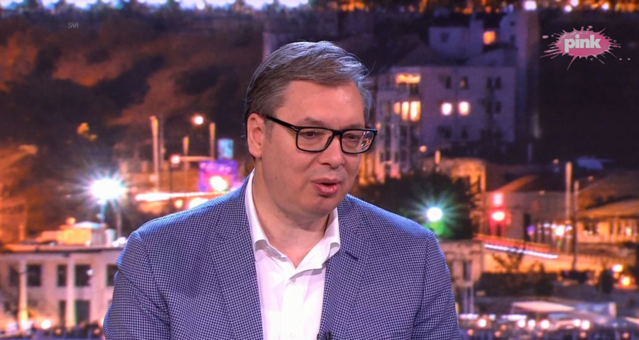 PREDSEDNIK U EMISIJI AMI G SHOW Vučić demonstrirao ogromno znanje: Znam svaku opštinu u Srbiji! (FOTO/VIDEO)