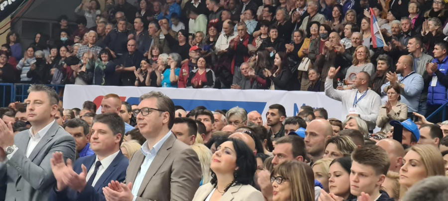 VUČIĆEVA MOĆNA PORUKA Idemo da ih pobedimo ubedljivije nego ikada! Živeo Paraćin, živela Srbija  (VIDEO)