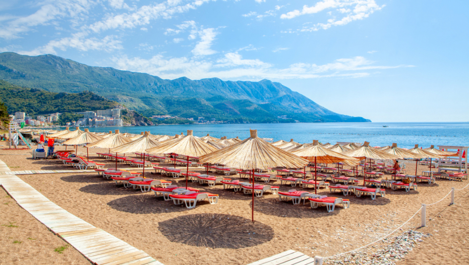 OVE ZEMLJE SU UKINULE KOVID PROPUSNICE Letovanje na moru samo sa pasošem