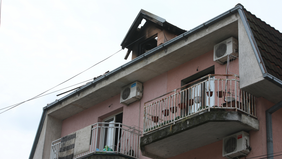 Izgoreo u požaru dok je pio s prosjacima! Tragedija na četvrtom spratu zgrade u naselju Braće Jerković u Beogradu