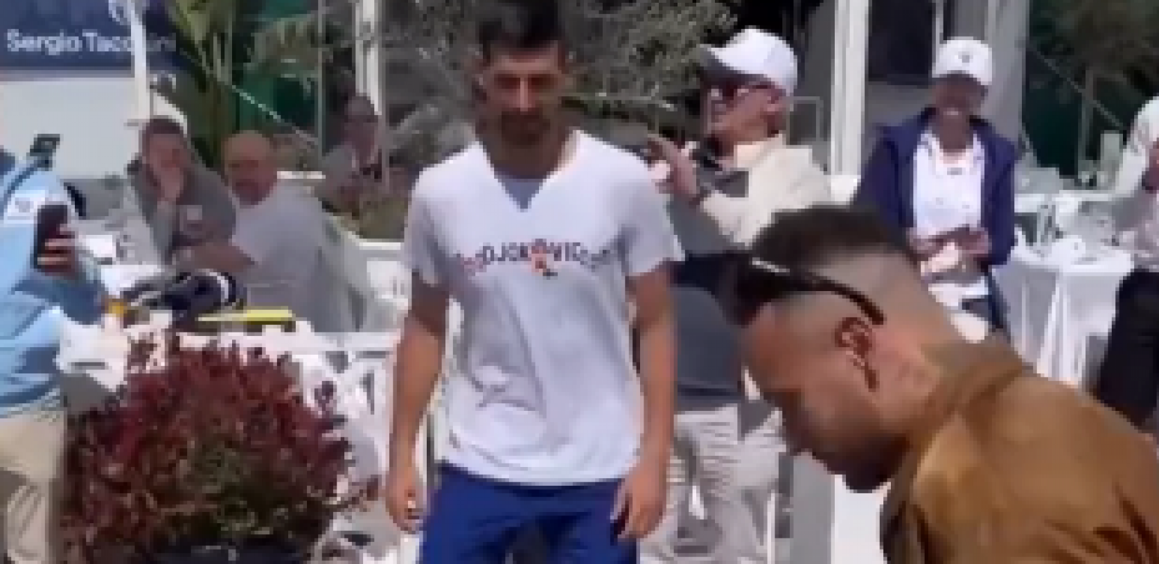 ĐOKOVIĆ OČI U OČI SA ZVEZDAMA FUDBALA! Nole pokazao Nejmaru i Veratiju šta ume! (VIDEO)