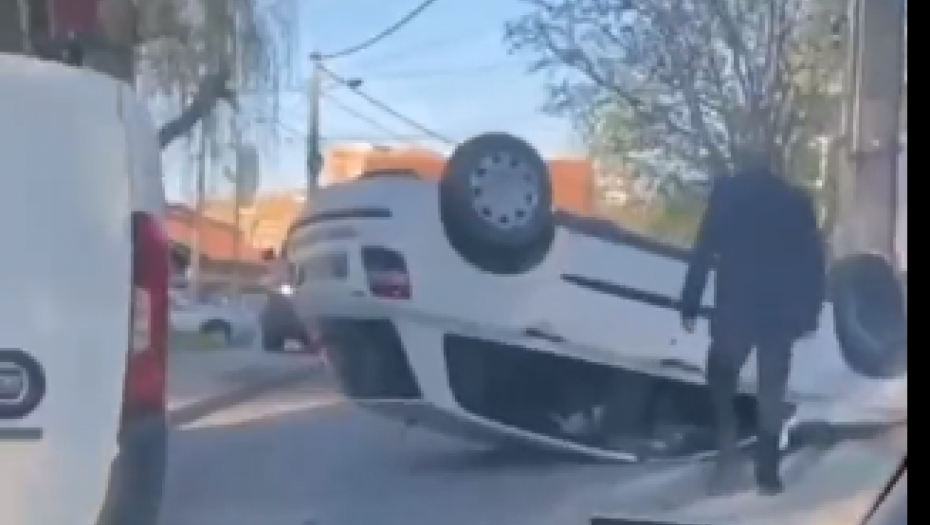 AUTO SE PREVRNUO NA KROV! Saobraćajna nezgoda u Kaluđerici (VIDEO)