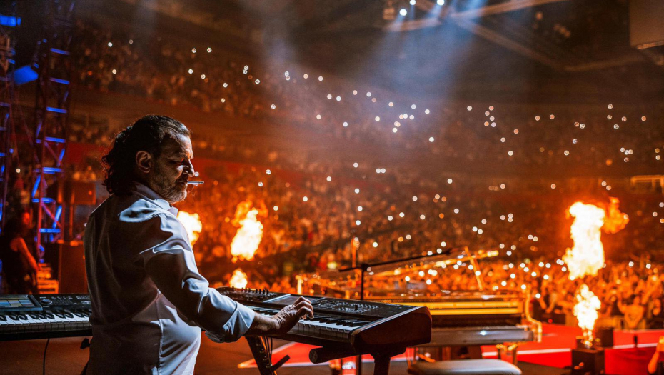 EKSKLUZIVNO NA HYPE TELEVIZIJI Pogledajte spektakularni koncert Ace Lukasa i Folk Haus benda