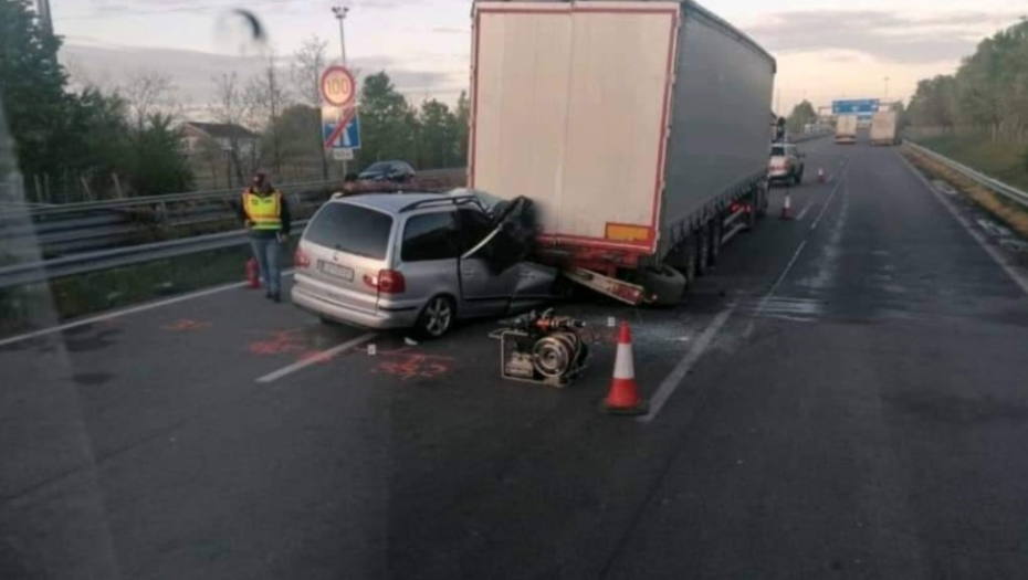 STRAVIČAN UDES KOD HORGOŠA Poginula devojka koja je krenula kući za praznike