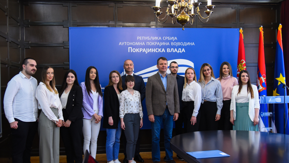 Najbolji diplomirani studenti u Vojvodini na plaćenoj stručnoj praksi u pokrajinskim institucijama (FOTO)