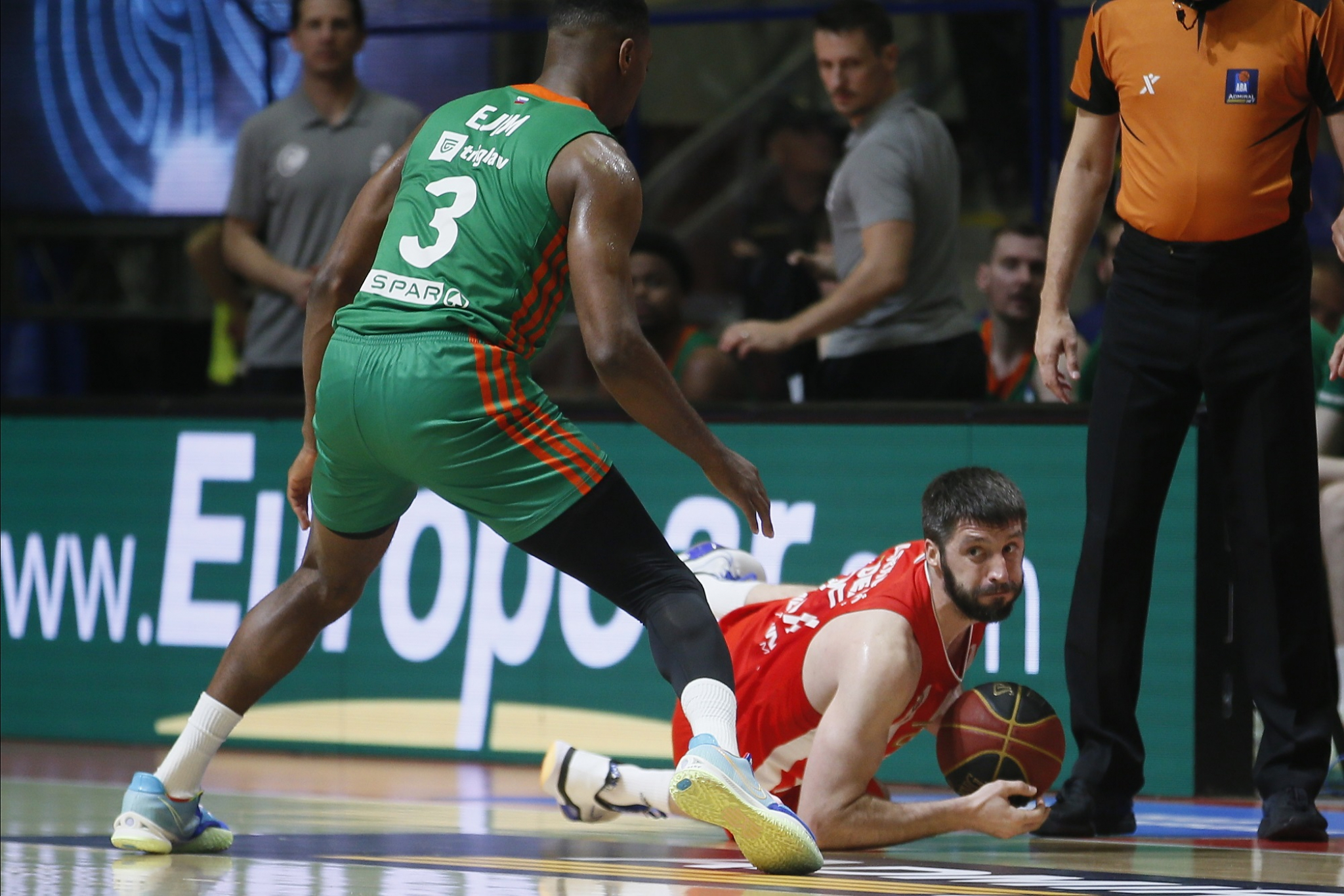 ZVEZDA SE UŽELELA KOŠARKE, CEDEVITA IGRALA 