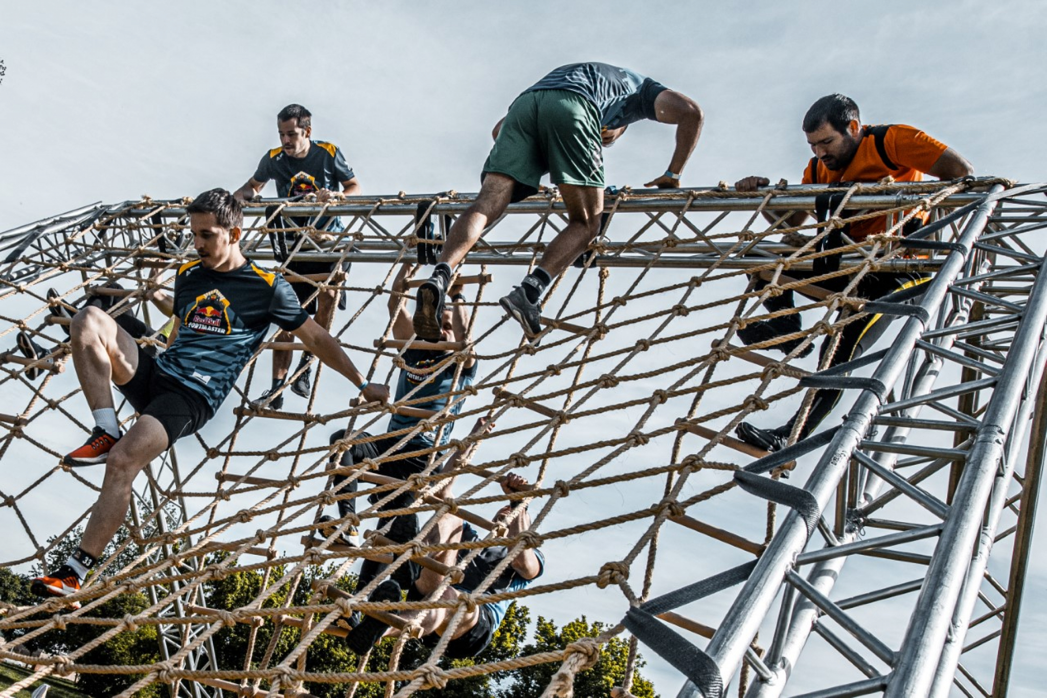 SNALAŽLJIVOST, IZDRŽLJIVOST, SNAGA i BRZINA: Šta još da očekuješ na Red Bull Fortmaster trci?