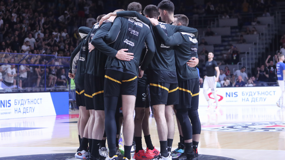 PARTIZAN U FINALU POSLE 9 GODINA Panter razbio Budućnost, crno-beli se bore za prsten i Evroligu