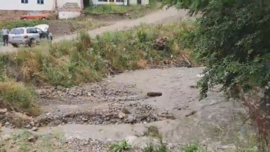 JAKO NEVREME POGODILO ZAPAD SRBIJE Najveća materijalna šteta u Ivanjici i Arilju (FOTO)