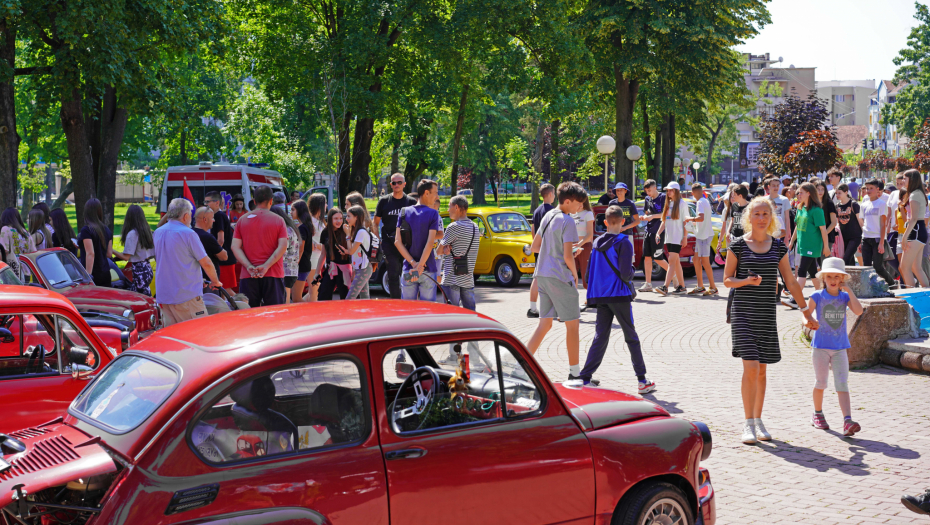 FIĆAFEST U KRAGUJEVCU Sve prolazi, samo „fića“ o(p)staje (FOTO)