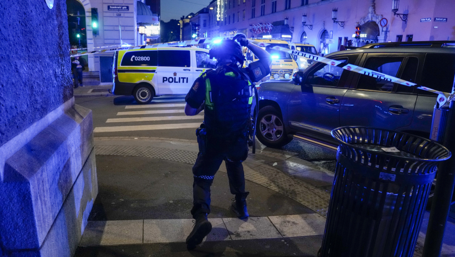 PUCNJAVA U OSLU SE ISTRAŽUJE KAO DELO TERORIZMA Dve osobe ubijene, mesto zločina se protezalo na više lokacija