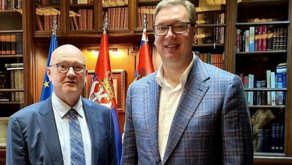 "HVALA NA PODRŠCI I RAZUMEVANJU KOJE JE POKAZAO PREMA SRBIJI" Vučić primio u oproštajnu posetu Norberta Bekman-Dirkesa