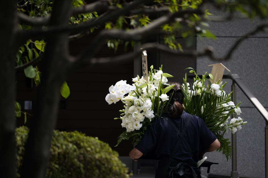 NACIJA TUGUJE Izbori u Japanu u senci atentata na  Šinzu Abea