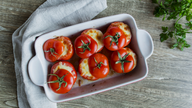 NAPUNITE PARADAJZ UMESTO PAPRIKA: Mnogo je lakši za stomak i brže se sprema