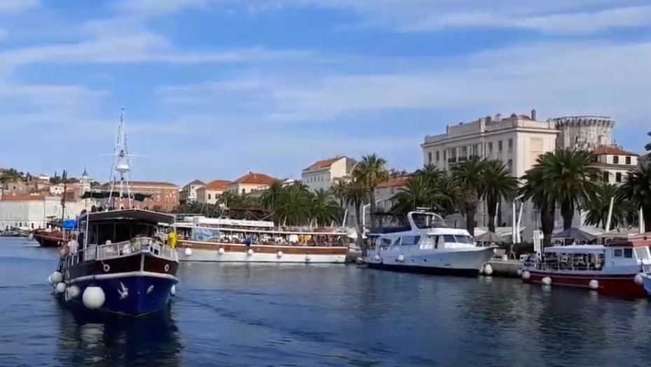 DRAMA U SPLITU Potonuo turistički brod, na njemu bilo 40 putnika