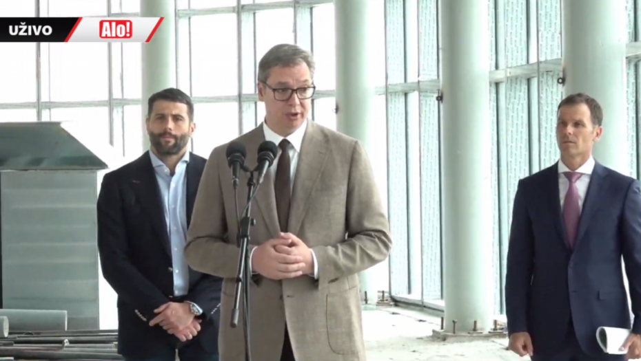 PREDSEDNIK VUČIĆ IZ KULE BEOGRAD: Ljudi razumeju da je sve ovo naše, pripada našem gradu i narodu!