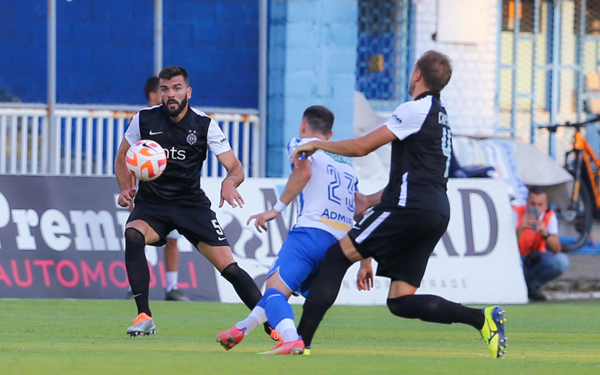 POSLEDNJE KOLO U 2022. GODINI Zvezda i Partizan završavaju kalendarsku godinu protiv Radnika i Novog Pazara