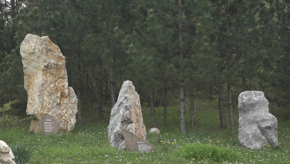 SRPSKIM KAMENOM OBLOŽENA ČUVENA ZGRADA OPERE U BEČU Područje podno Divčibara jedino je mesto na Balkanu gde se mogu pronaći ovakve stene (FOTO)