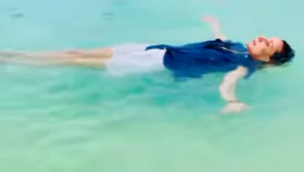 VODITELJKA SE NA MALDIVIMA KUPALA U GARDEROBI Snežana Dakić šokirala izjavom: Nemam burkini