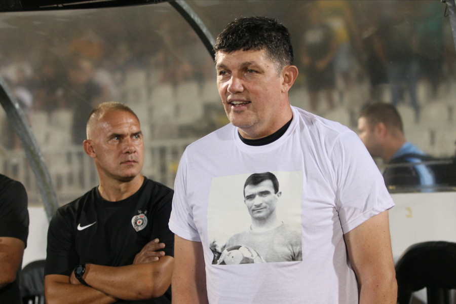 PARTIZAN ODIGRAO LUD MEČ NA STARTU LIGE KONFERENCIJE Crno-beli sa igračem manje bili pred podvigom, Česi ipak izvukli bod