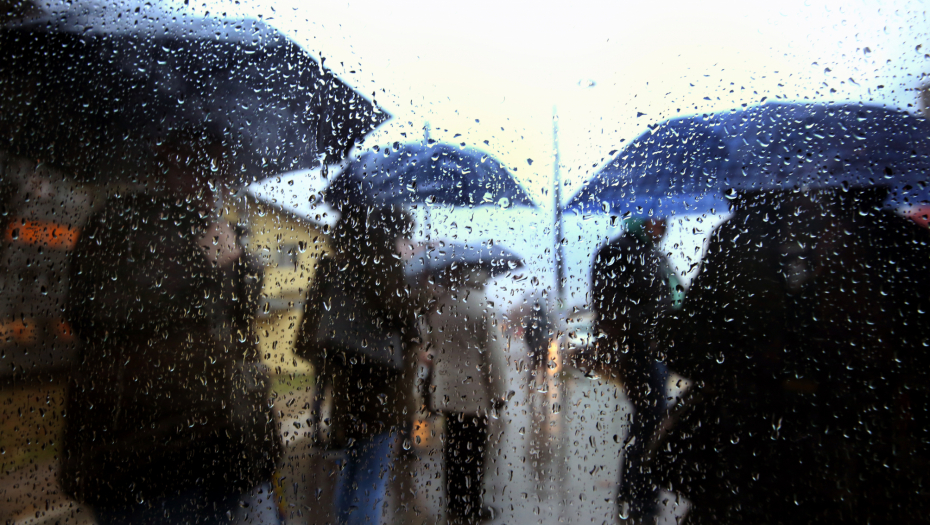 PAŠĆE PRVI SNEG U SRBIJI Svuda drastično niža temperatura i obilne padavine, a evo kad će zabeleti