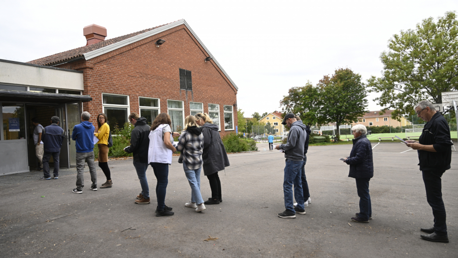 IZBORI U ŠVEDSKOJ NAPETI Tesna bitka između socijaldemokrata i desničara